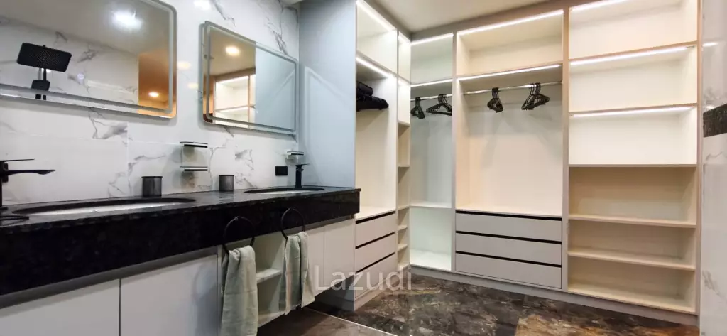 Magnificently Renovated 3-Bedroom at Royal Hill Resort