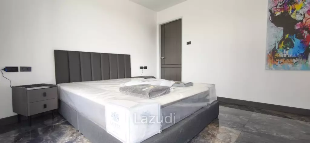 Magnificently Renovated 3-Bedroom at Royal Hill Resort