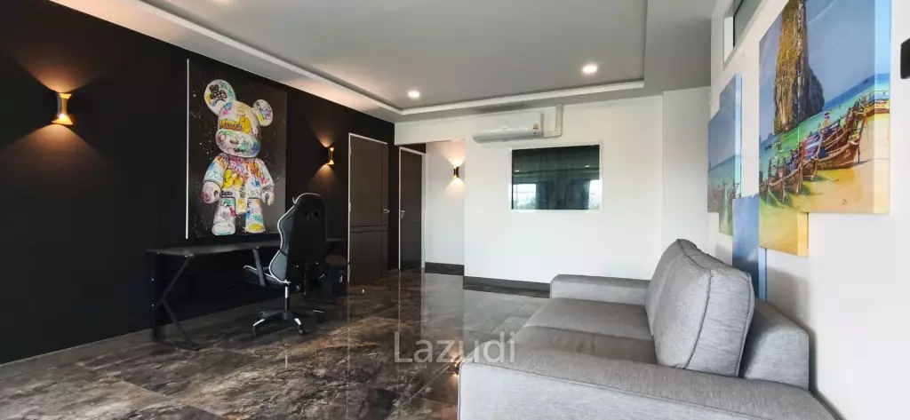Magnificently Renovated 3-Bedroom at Royal Hill Resort