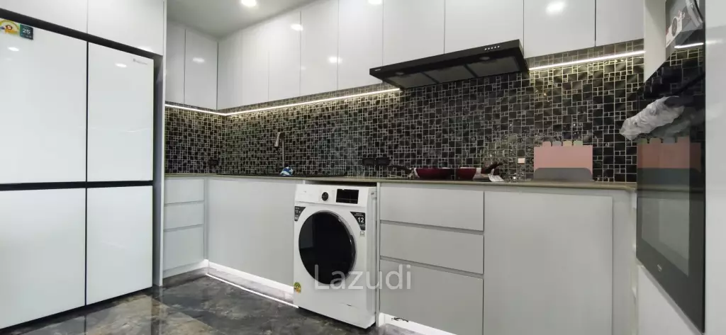 Magnificently Renovated 3-Bedroom at Royal Hill Resort