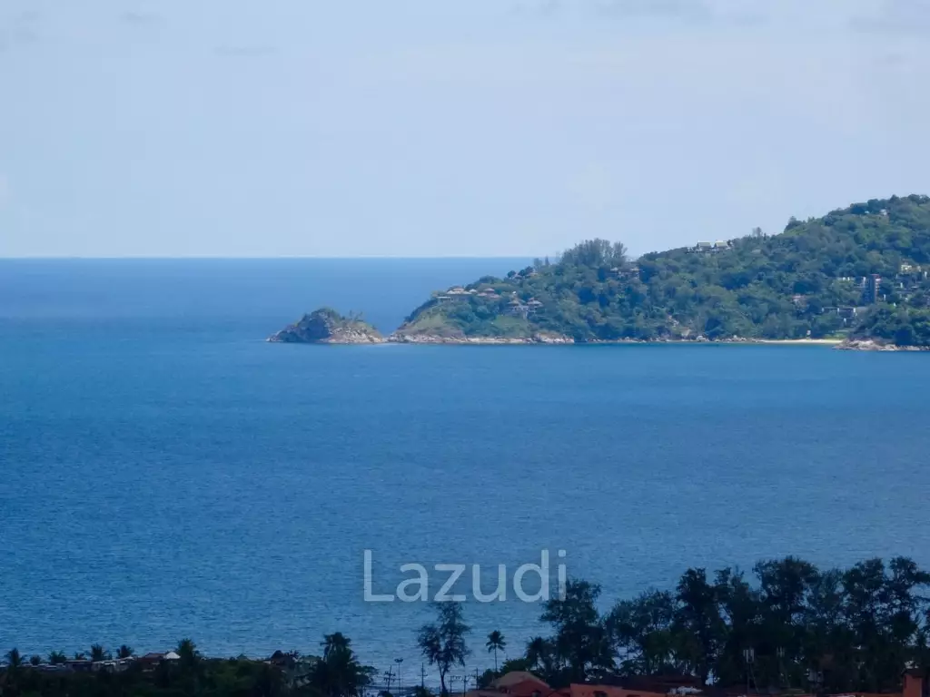Cottage-Style Hillside Residence for Sale Overlooking Naka Bay