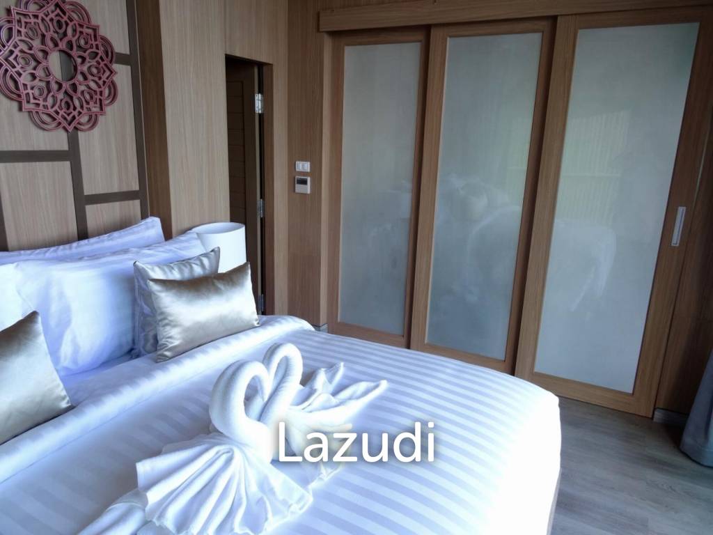 Cottage-Style Hillside Residence for Sale Overlooking Naka Bay