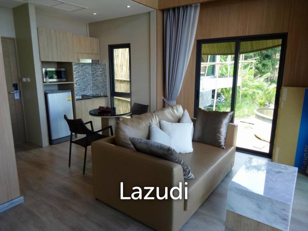 Cottage-Style Hillside Residence for Sale Overlooking Naka Bay