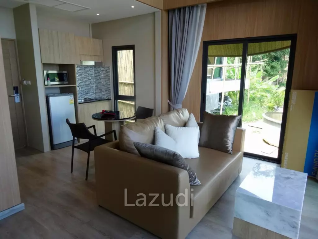 Cottage-Style Hillside Residence for Sale Overlooking Naka Bay