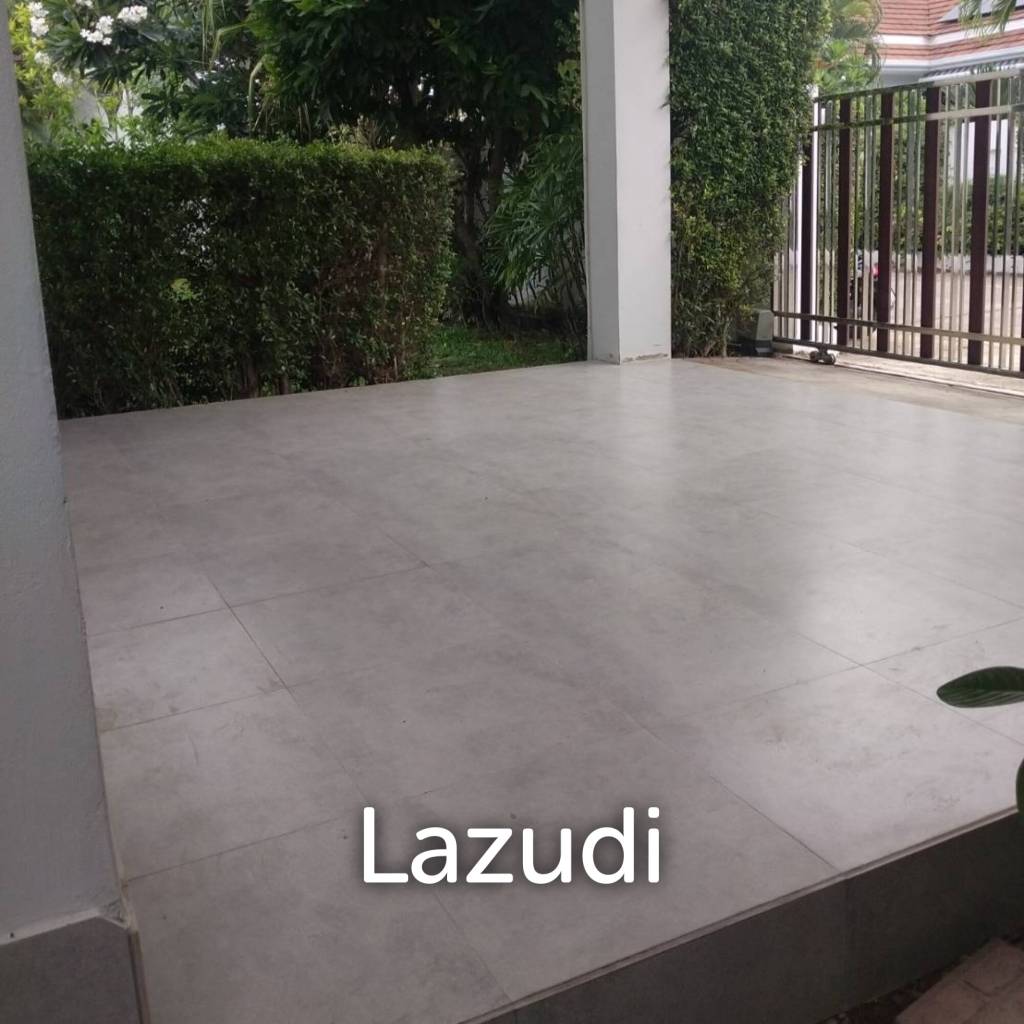Woodlands Residence : Modern Pool Villa 3 Bed, Solar Panel