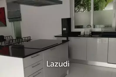 Woodlands Residence : Modern Pool Villa 3 Bed, Solar Panel