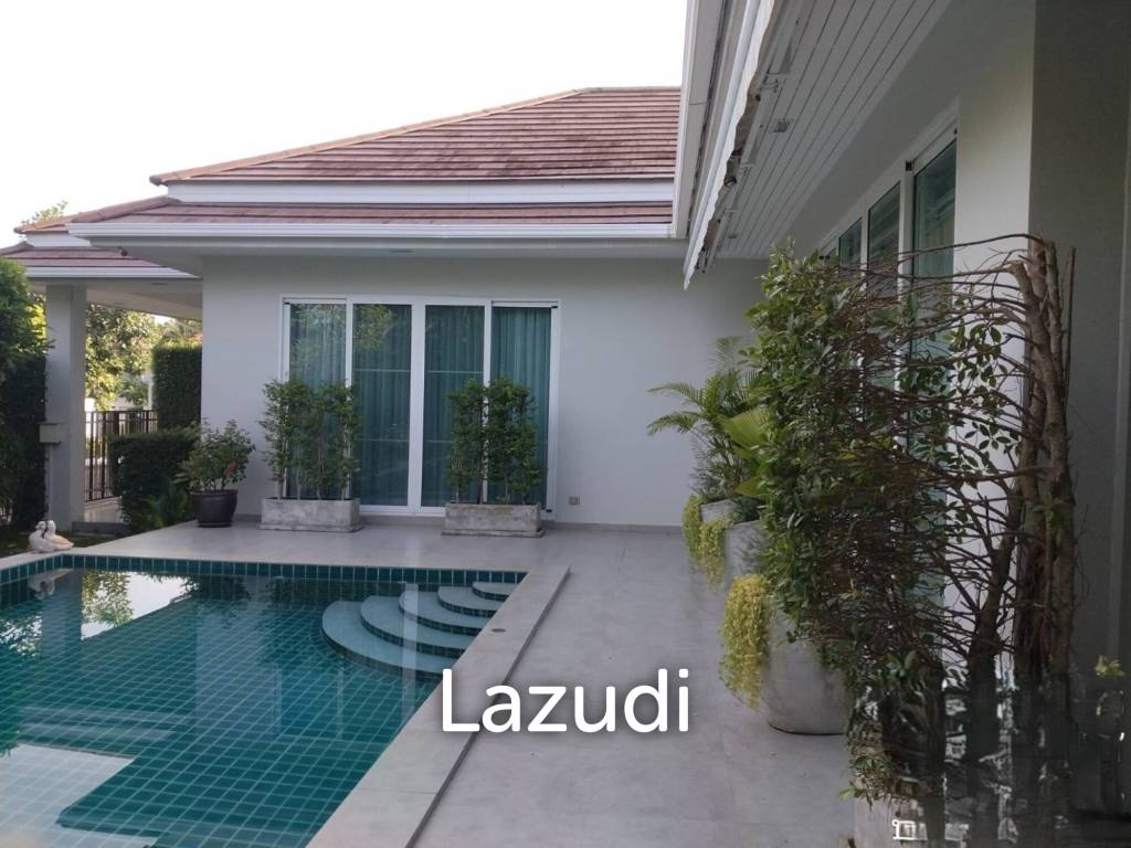 Woodlands Residence : Modern Pool Villa 3 Bed, Solar Panel