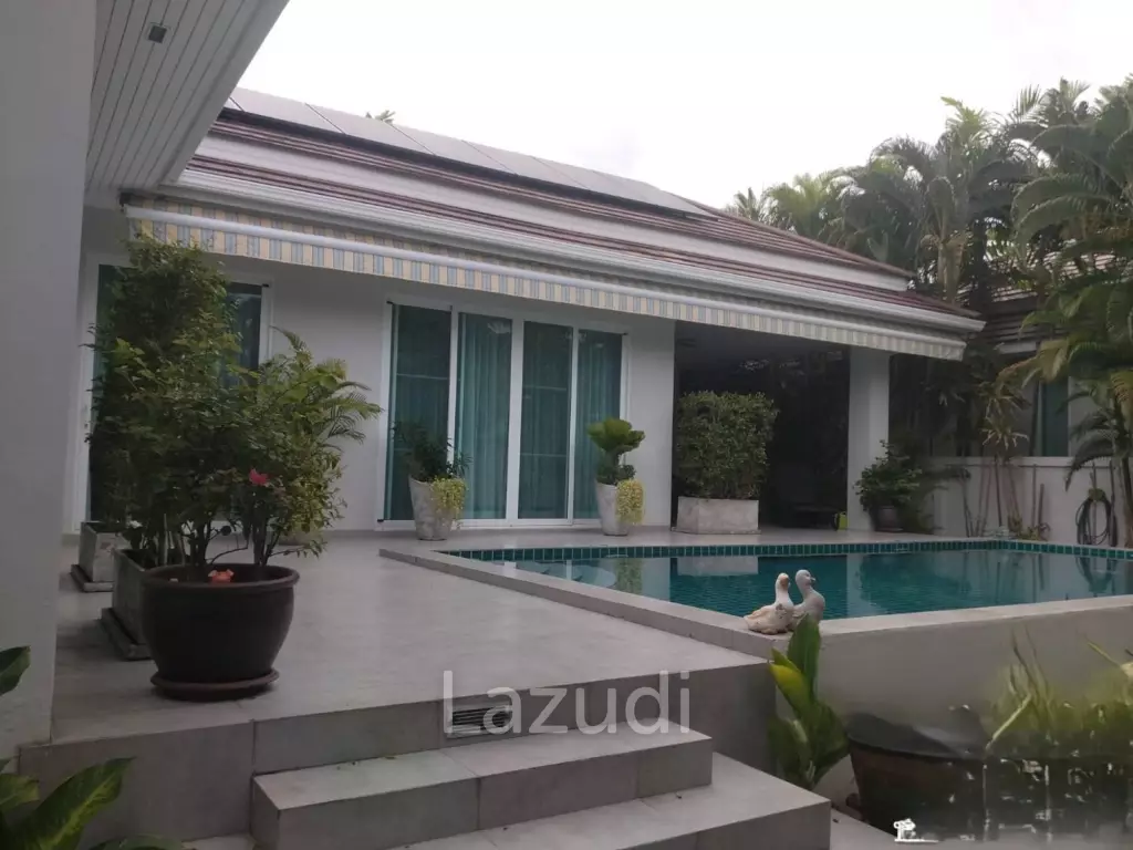 Woodlands Residence : Modern Pool Villa 3 Bed, Solar Panel