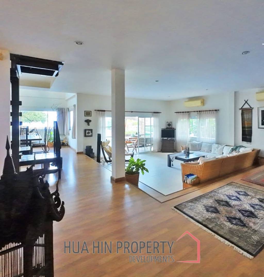 BEACHFRONT 2 STOREY IN SAM ROI YOD  : 4 bed privacy and natural villa