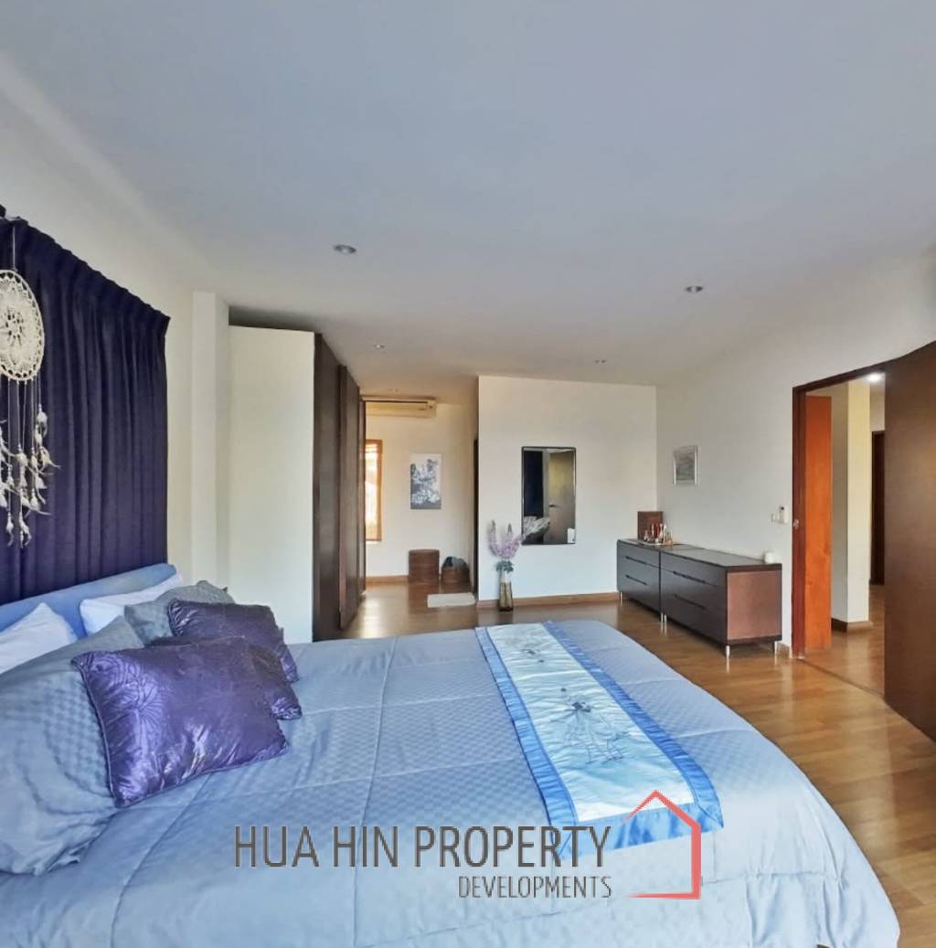 BEACHFRONT 2 STOREY IN SAM ROI YOD  : 4 bed privacy and natural villa
