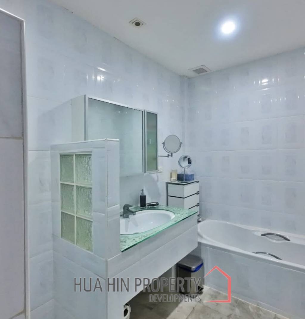 BEACHFRONT 2 STOREY IN SAM ROI YOD  : 4 bed privacy and natural villa