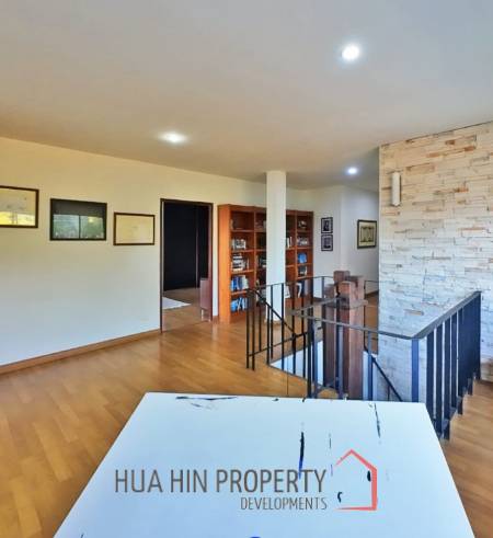 BEACHFRONT 2 STOREY IN SAM ROI YOD  : 4 bed privacy and natural villa