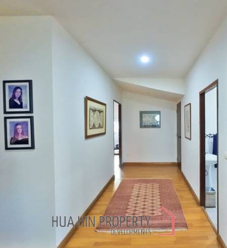 BEACHFRONT 2 STOREY IN SAM ROI YOD  : 4 bed privacy and natural villa