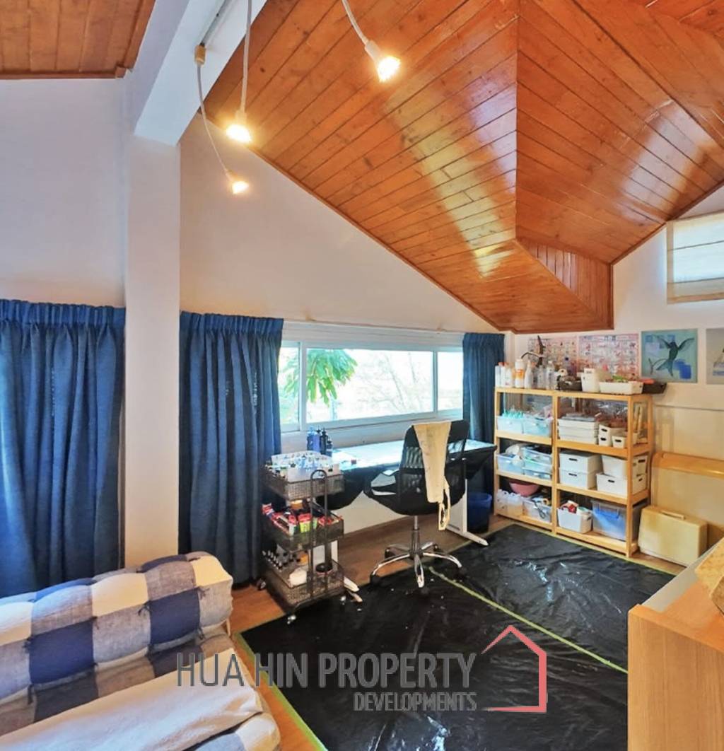 BEACHFRONT 2 STOREY IN SAM ROI YOD  : 4 bed privacy and natural villa