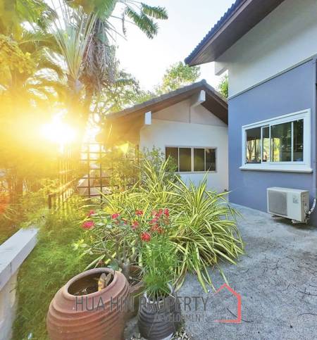 BEACHFRONT 2 STOREY IN SAM ROI YOD  : 4 bed privacy and natural villa
