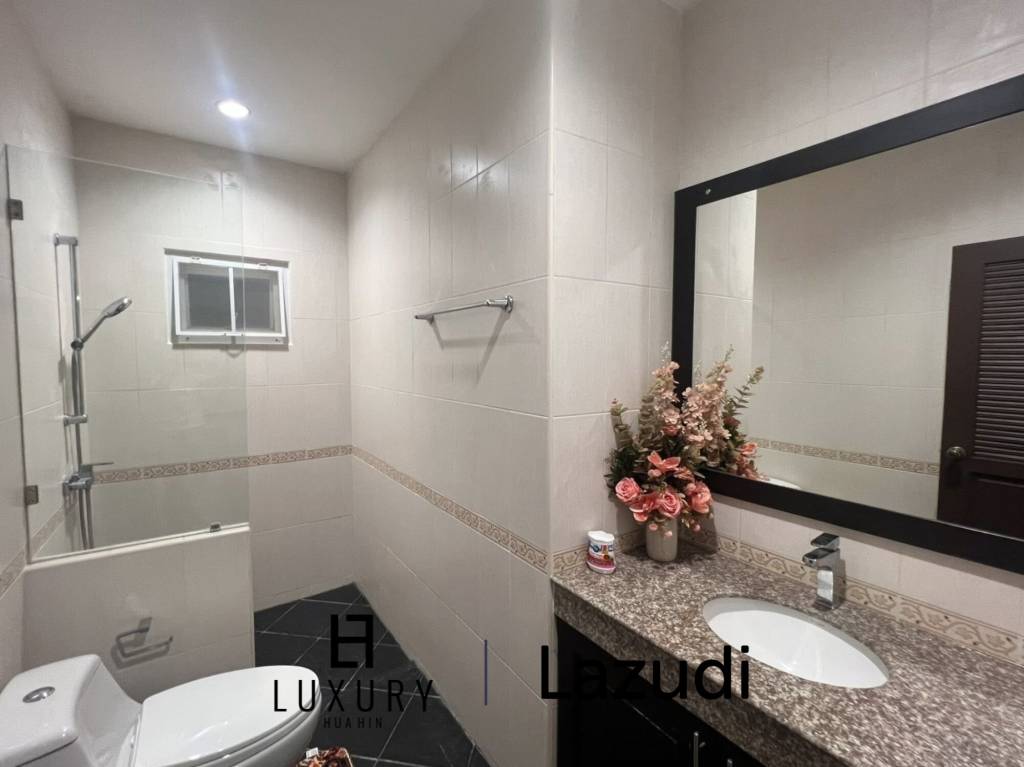 Modern 130 sqm pool villa in Thap Tai Hua Hin
