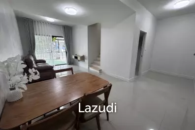 Modern 120 sqm 2-Bed Townhouse in Suan Luang Bangkok