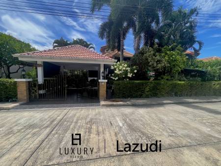 Near the sea / very well-maintained resort / tropical garden