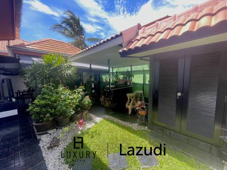 Near the sea / very well-maintained resort / tropical garden