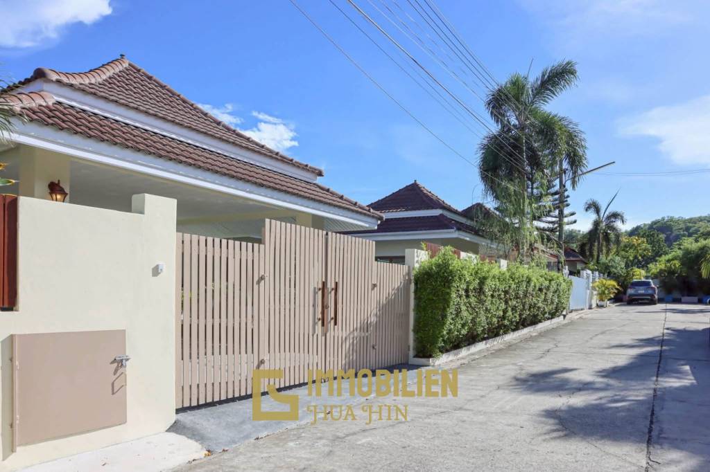 190 sqm pool villa in Thap Tai Hua Hin freehold