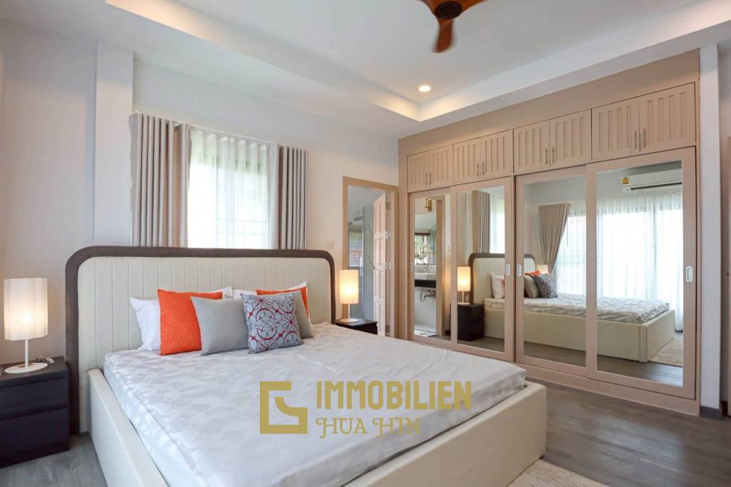 190 sqm pool villa in Thap Tai Hua Hin freehold