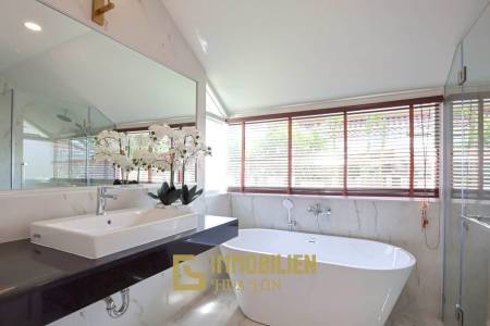 190 sqm pool villa in Thap Tai Hua Hin freehold
