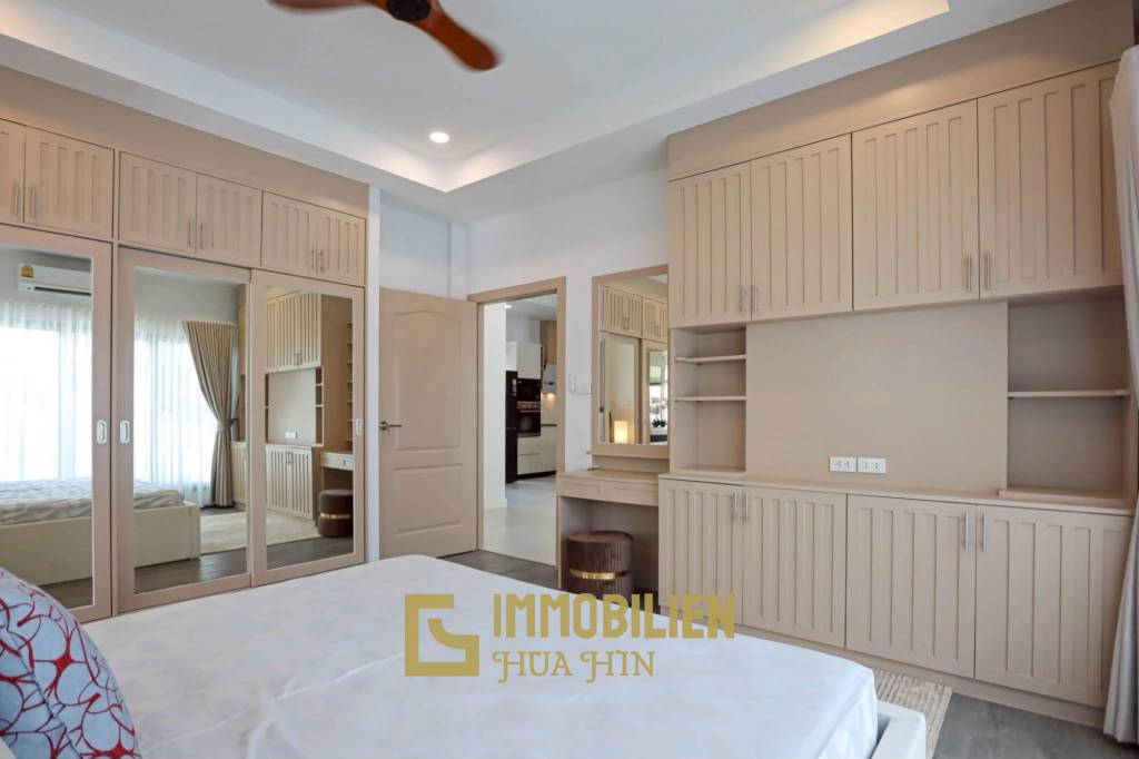 190 sqm pool villa in Thap Tai Hua Hin freehold