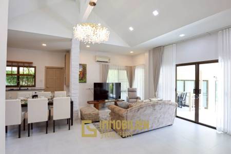 190 sqm pool villa in Thap Tai Hua Hin freehold