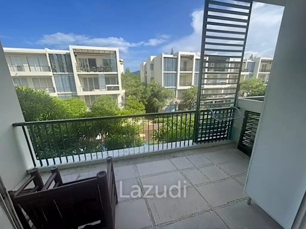Close to the beach / pool view / balcony