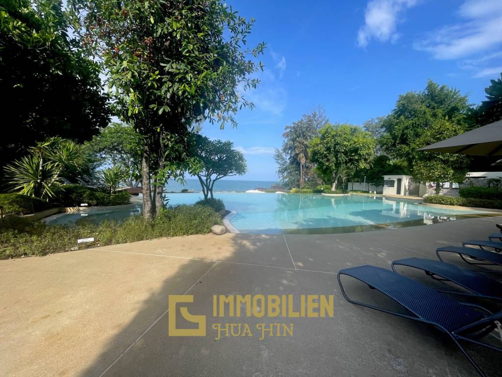 Strandnah / Poolblick / Balkon