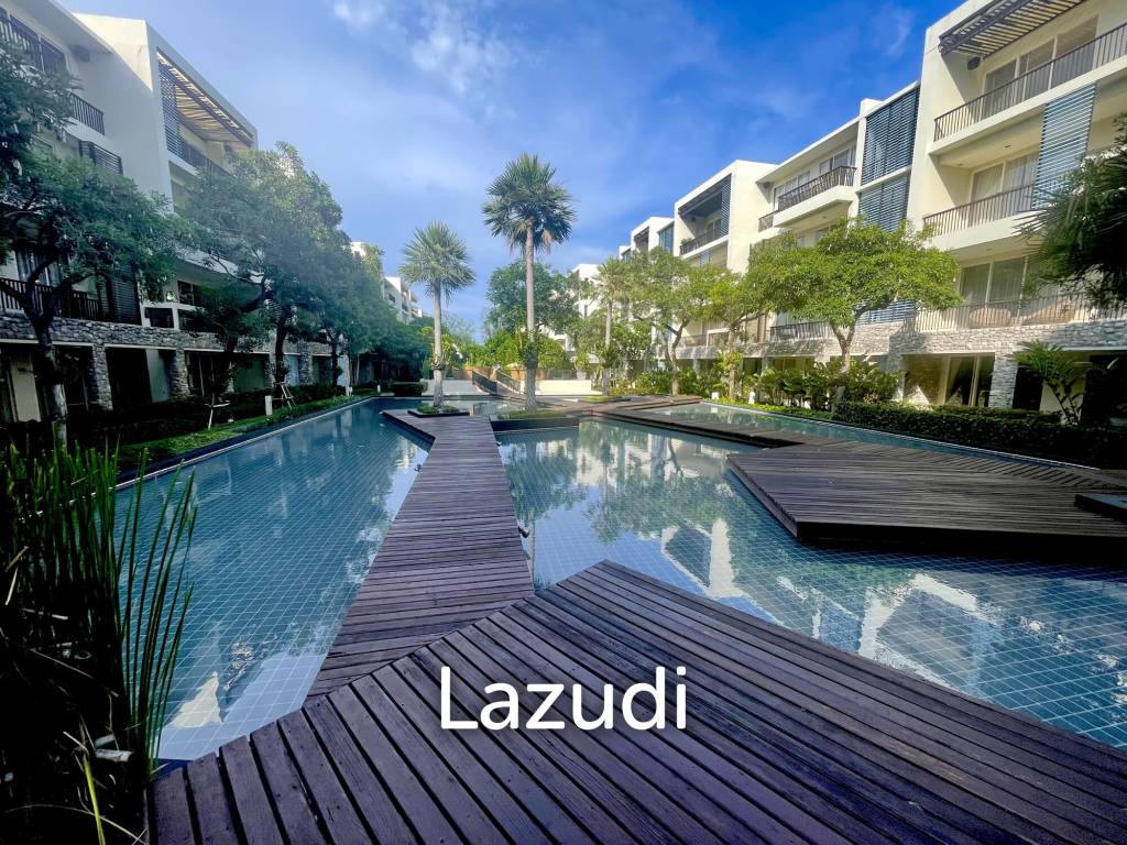 Close to the beach / pool view / balcony