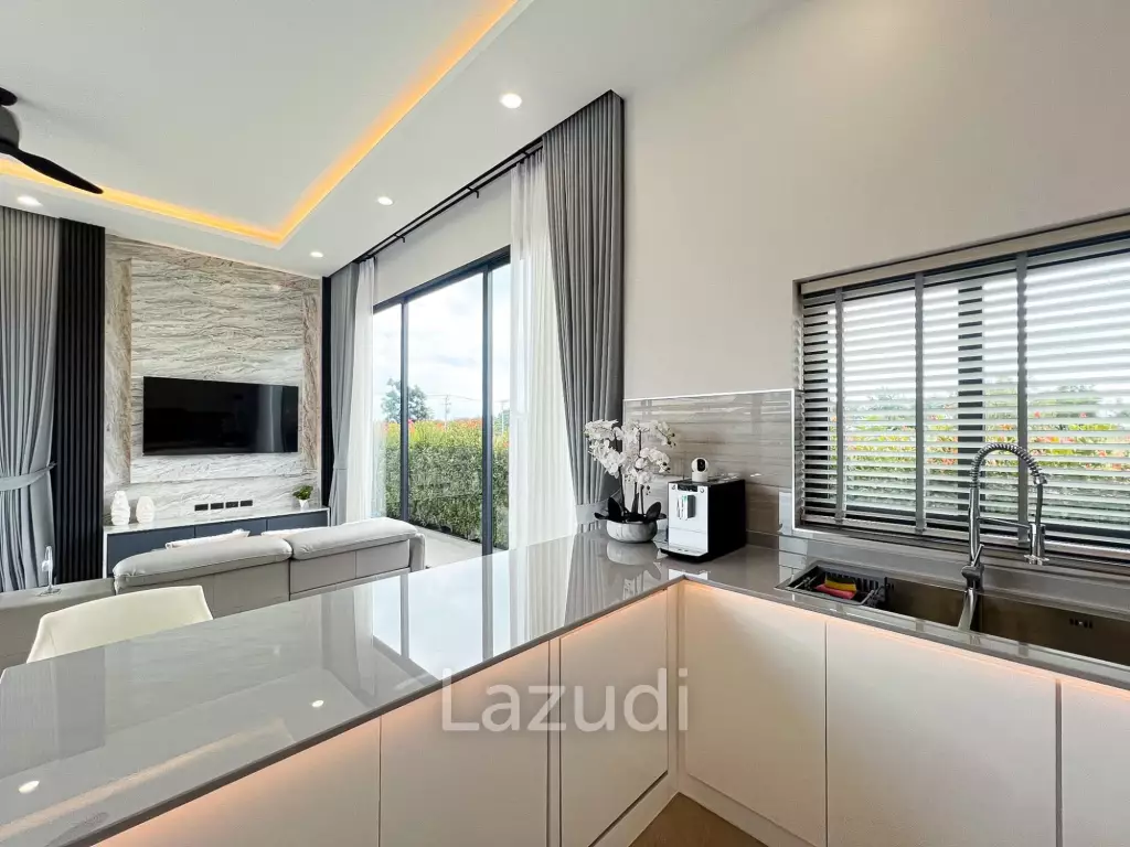 300sqm pool villa with rooftop terrace in Pak Nam Pran