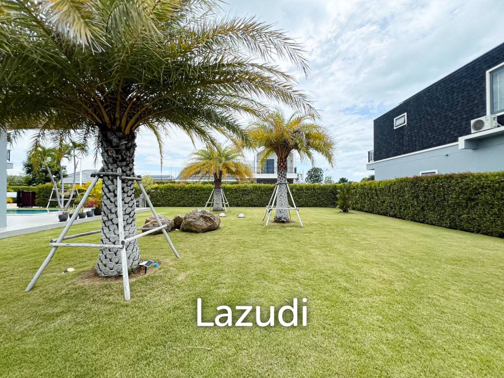 300sqm pool villa with rooftop terrace in Pak Nam Pran
