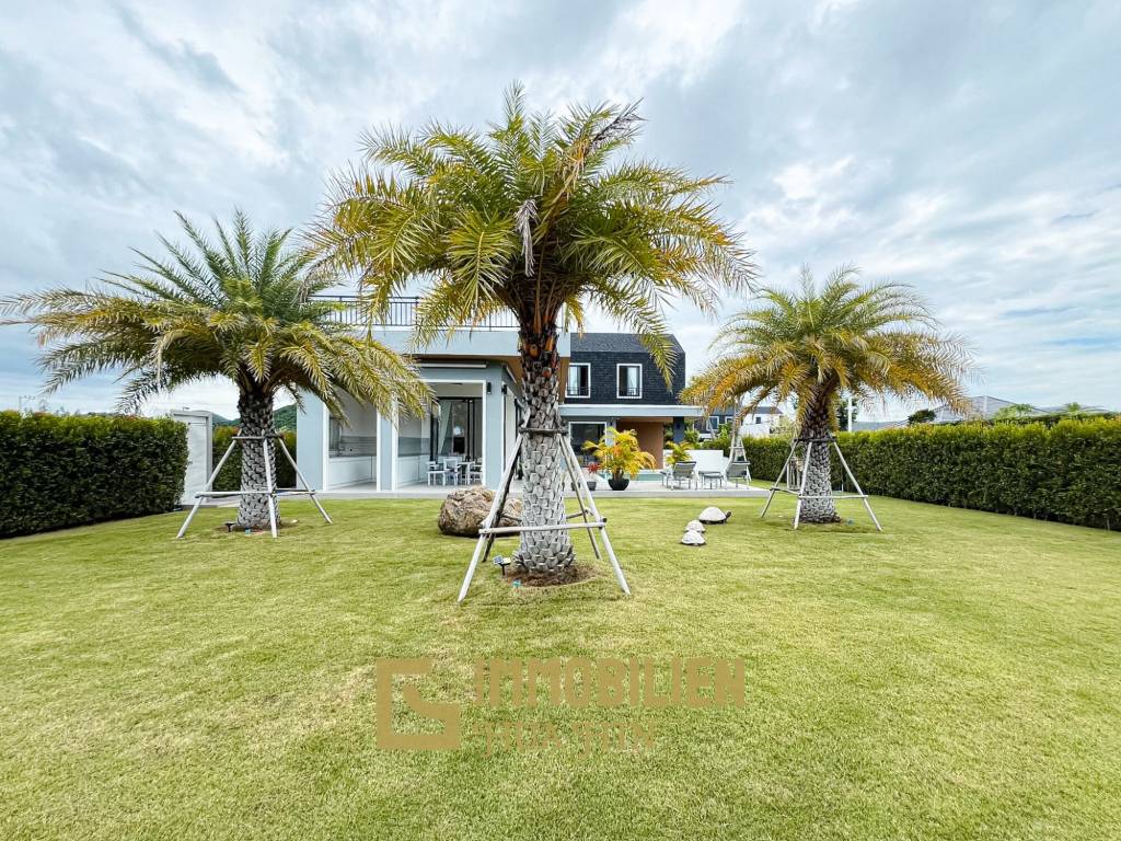 300sqm pool villa with rooftop terrace in Pak Nam Pran