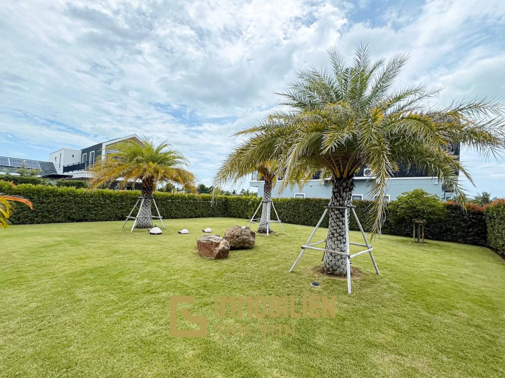 300sqm pool villa with rooftop terrace in Pak Nam Pran