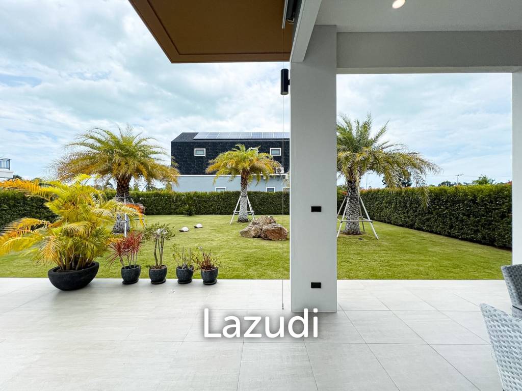 300sqm pool villa with rooftop terrace in Pak Nam Pran