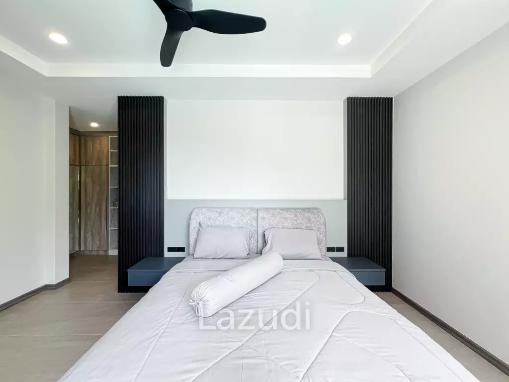 300sqm pool villa with rooftop terrace in Pak Nam Pran