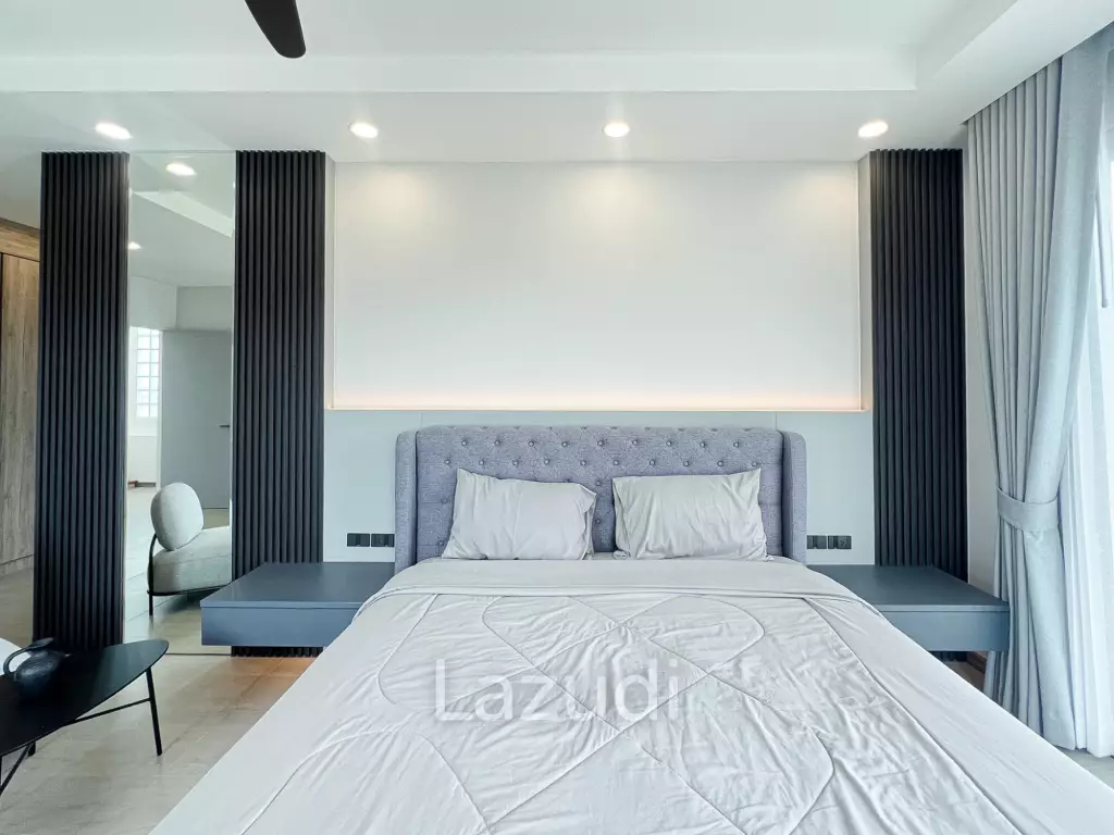 300sqm pool villa with rooftop terrace in Pak Nam Pran