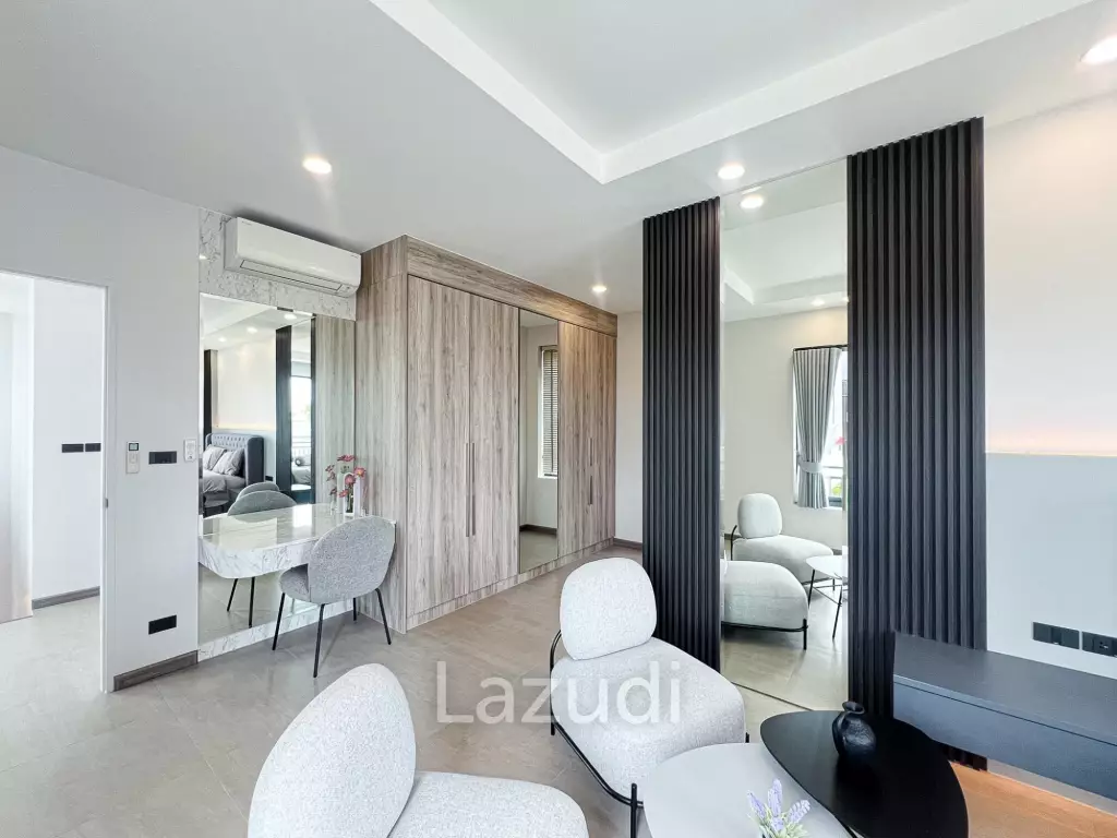 300sqm pool villa with rooftop terrace in Pak Nam Pran