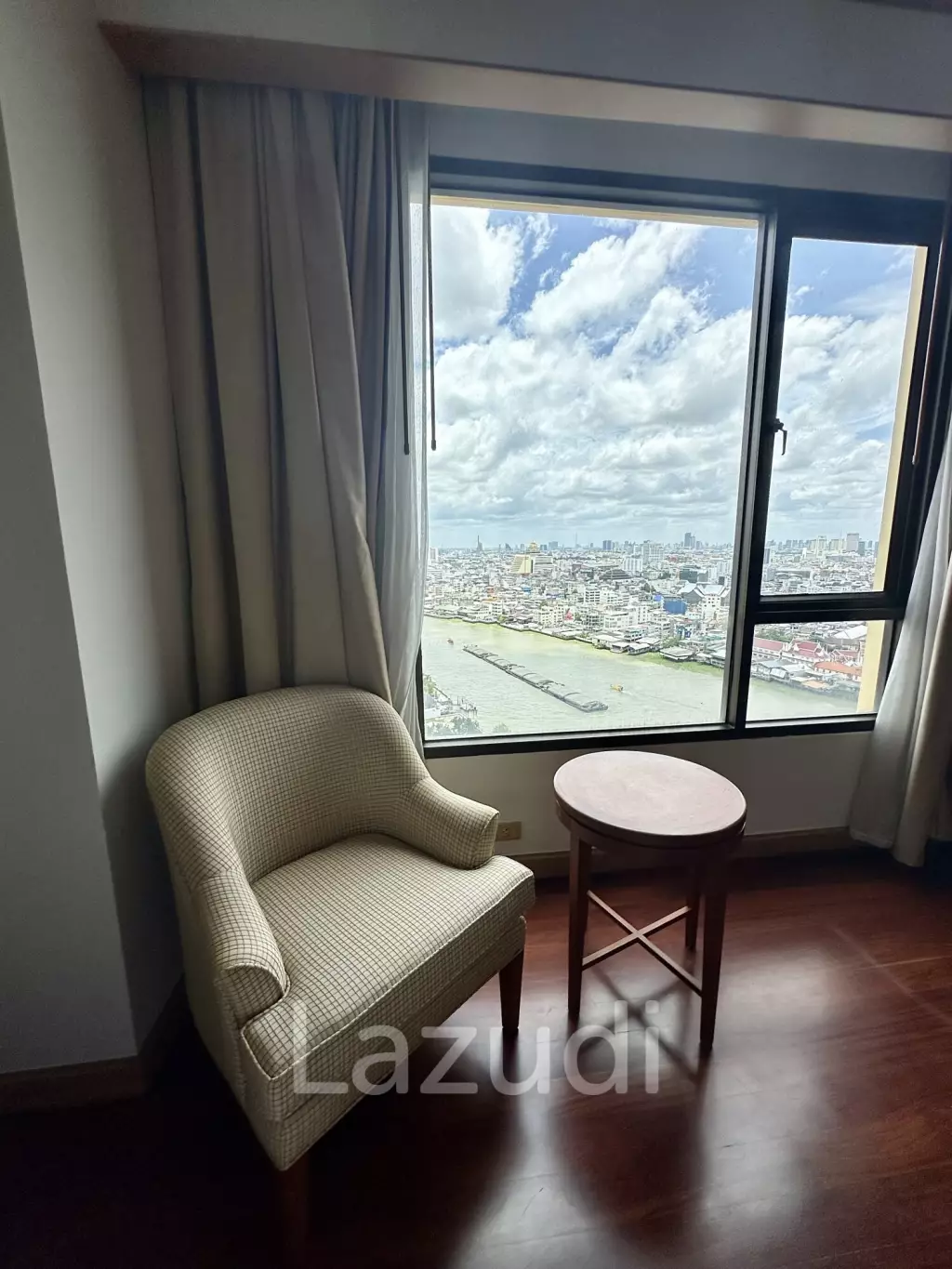 1 bedroom 1 bathroom condo 66 sqm. at Baan Chaopraya for sale