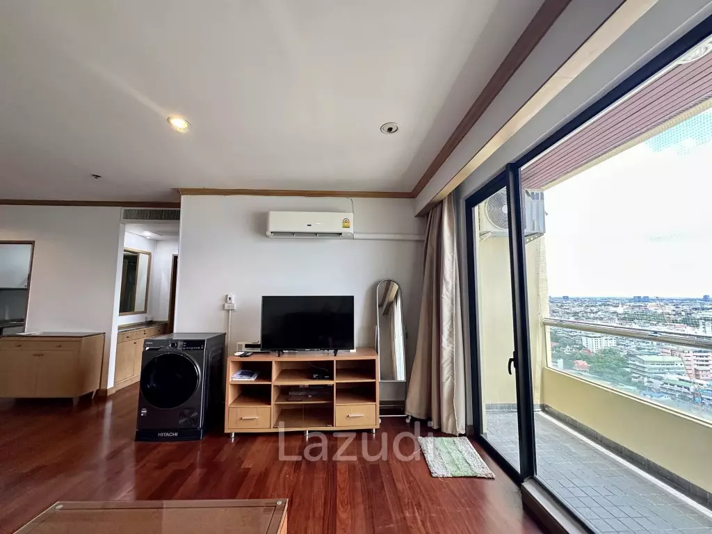1 bedroom 1 bathroom condo 66 sqm. at Baan Chaopraya for sale