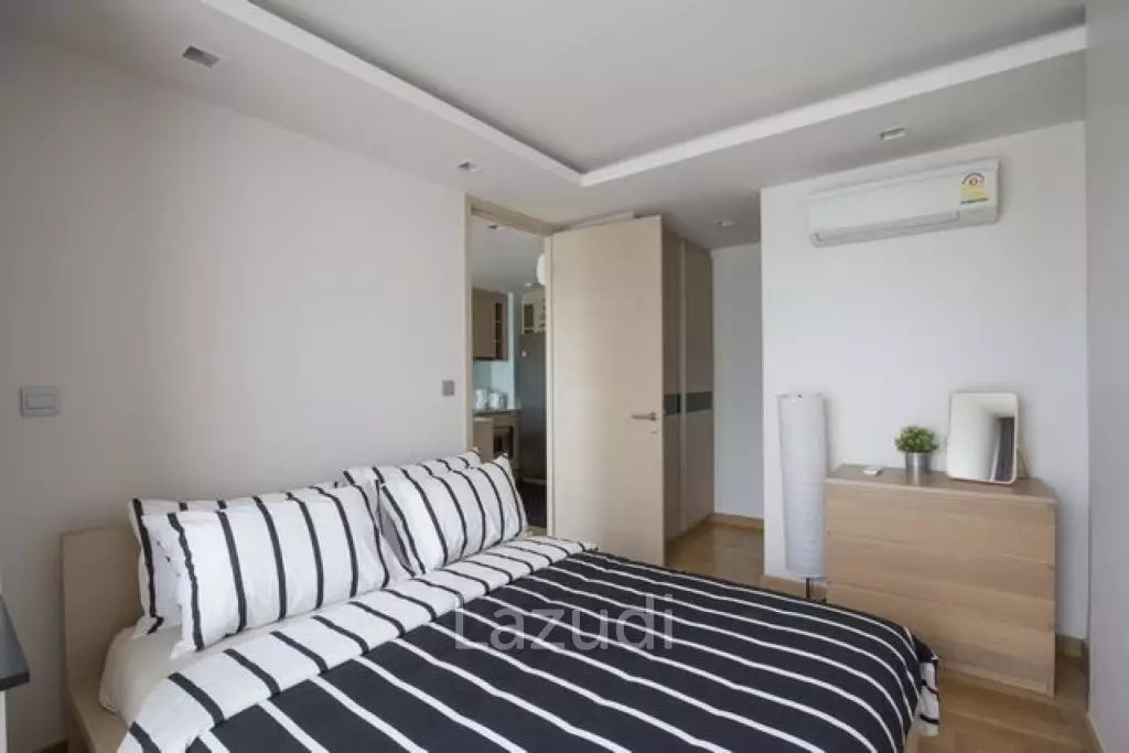 34 sqm 1 Bedroom Condo on 4th Floor at Via Botani Khlong Tan Nuea Bangkok