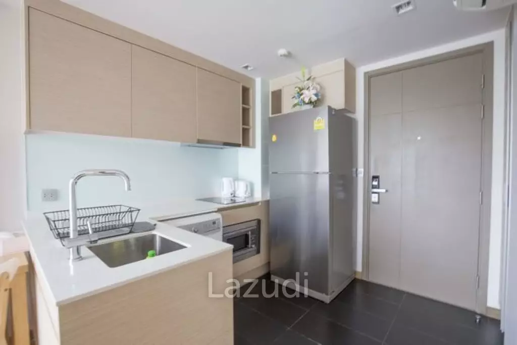 34 sqm 1 Bedroom Condo on 4th Floor at Via Botani Khlong Tan Nuea Bangkok