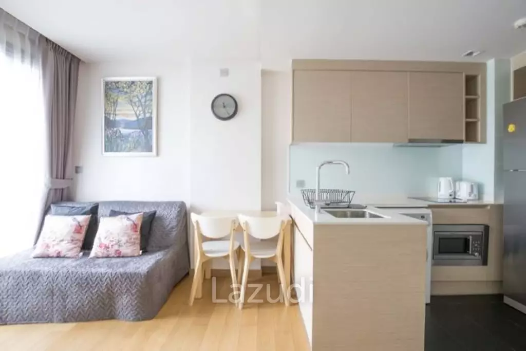 34 sqm 1 Bedroom Condo on 4th Floor at Via Botani Khlong Tan Nuea Bangkok