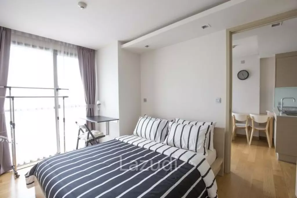 34 sqm 1 Bedroom Condo on 4th Floor at Via Botani Khlong Tan Nuea Bangkok