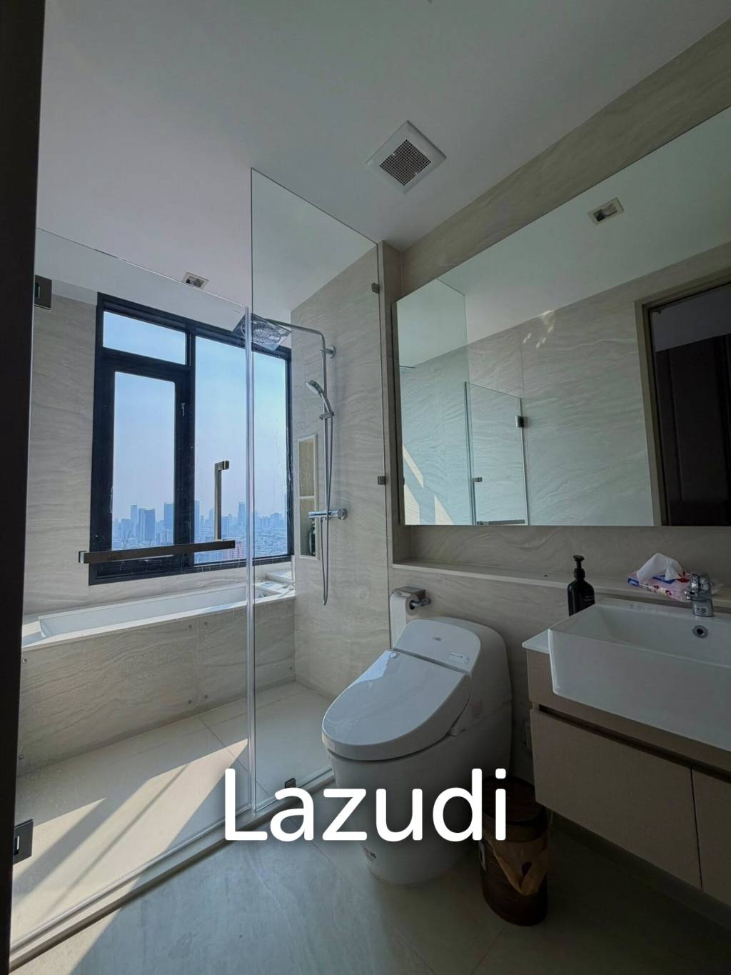 69 sqm high floor condo The Address Siam Ratchathewi Bangkok