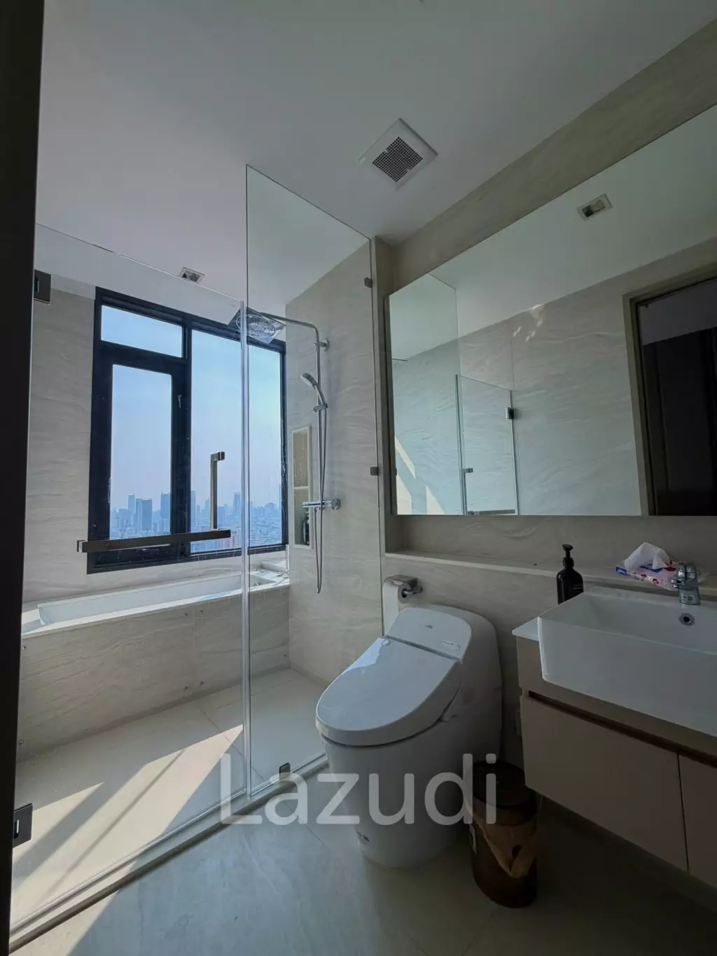 69 sqm high floor condo The Address Siam Ratchathewi Bangkok