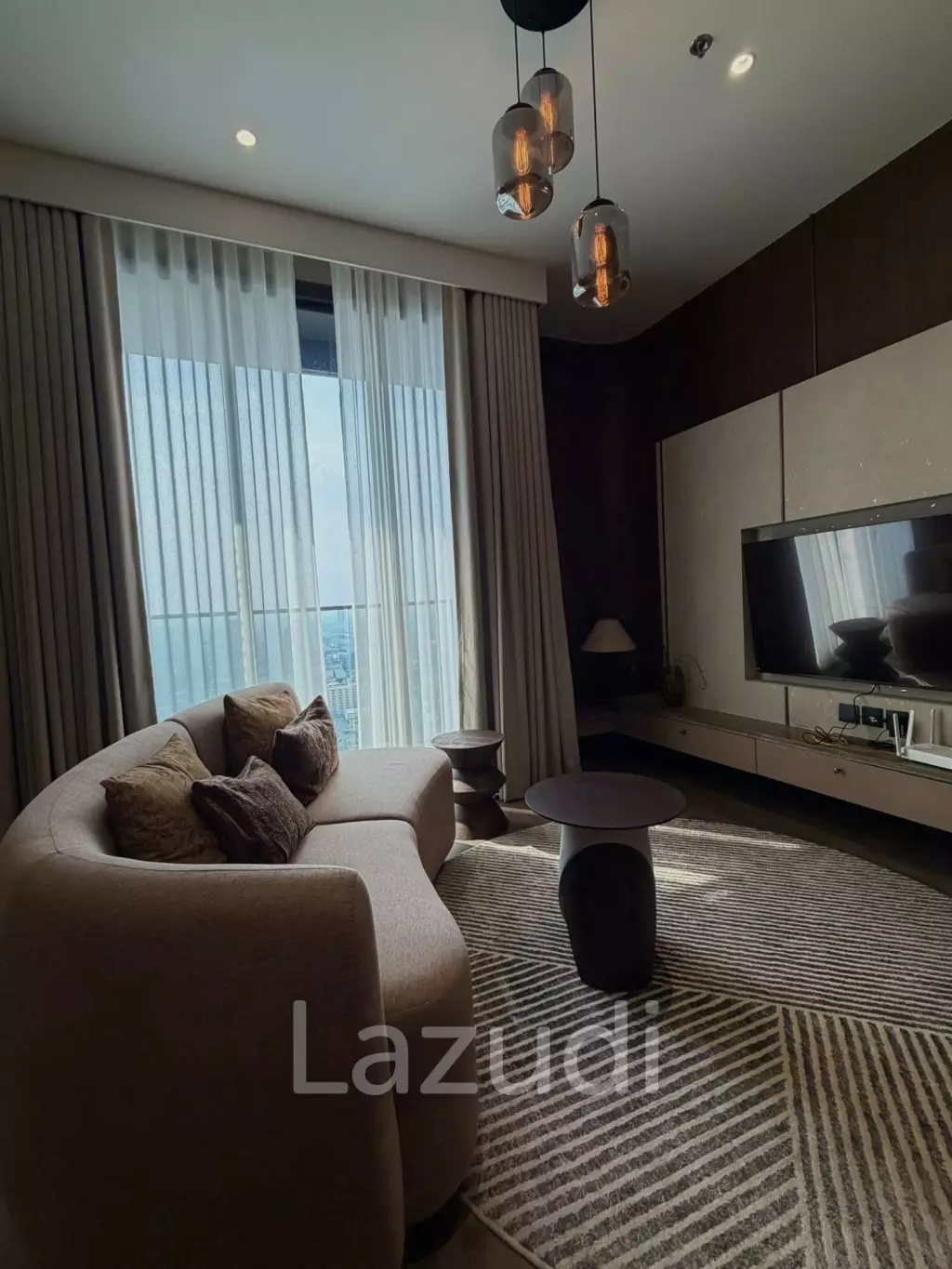 69 sqm high floor condo The Address Siam Ratchathewi Bangkok