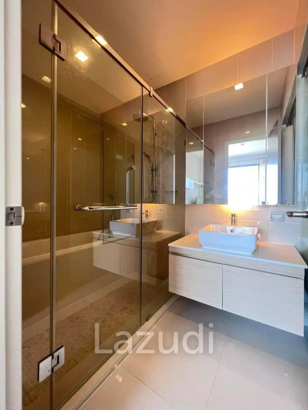 45.5 sqm 1 bedroom condo on 24th floor at Q Asoke Makkasan Bangkok