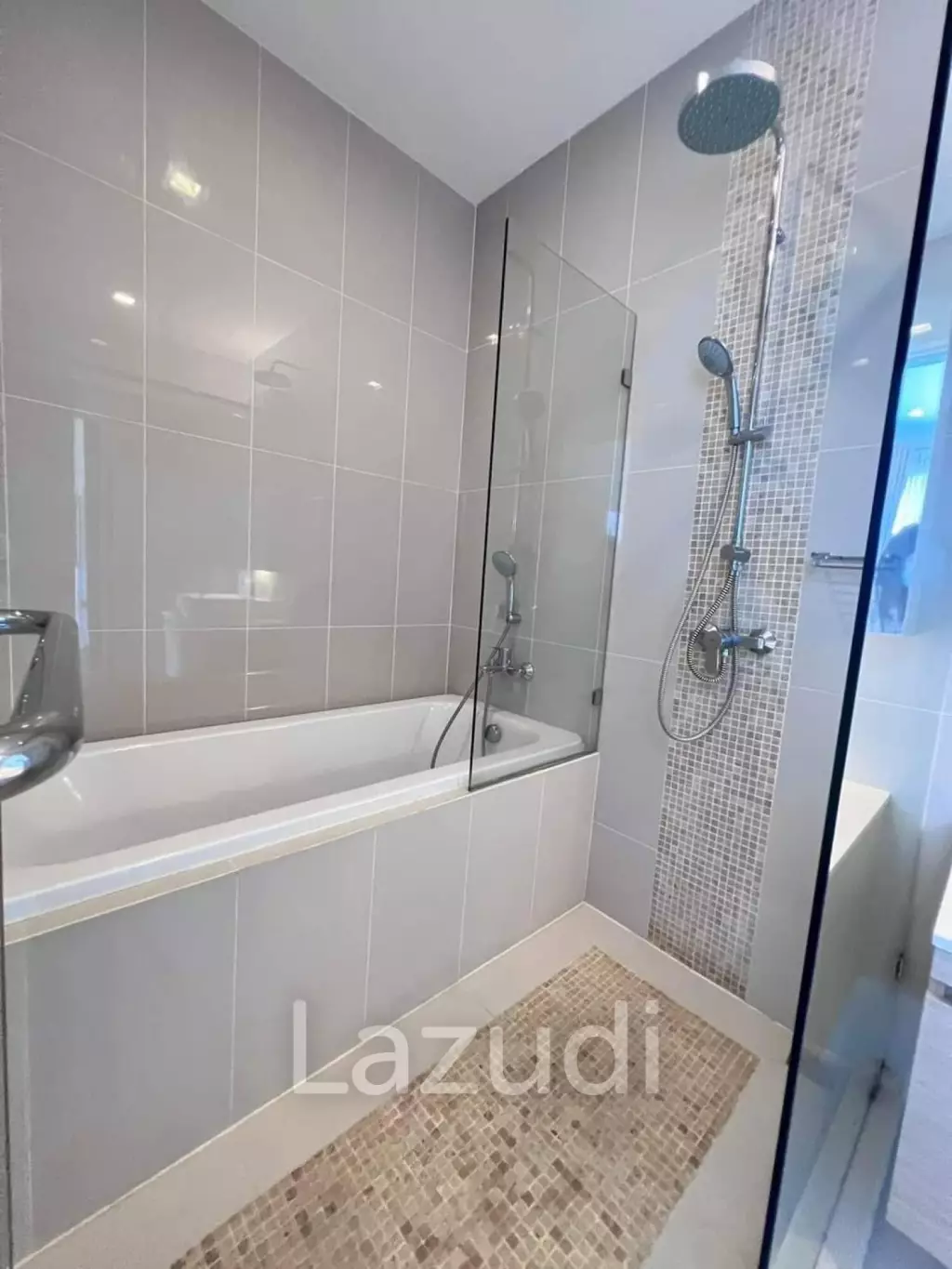 45.5 sqm 1 bedroom condo on 24th floor at Q Asoke Makkasan Bangkok